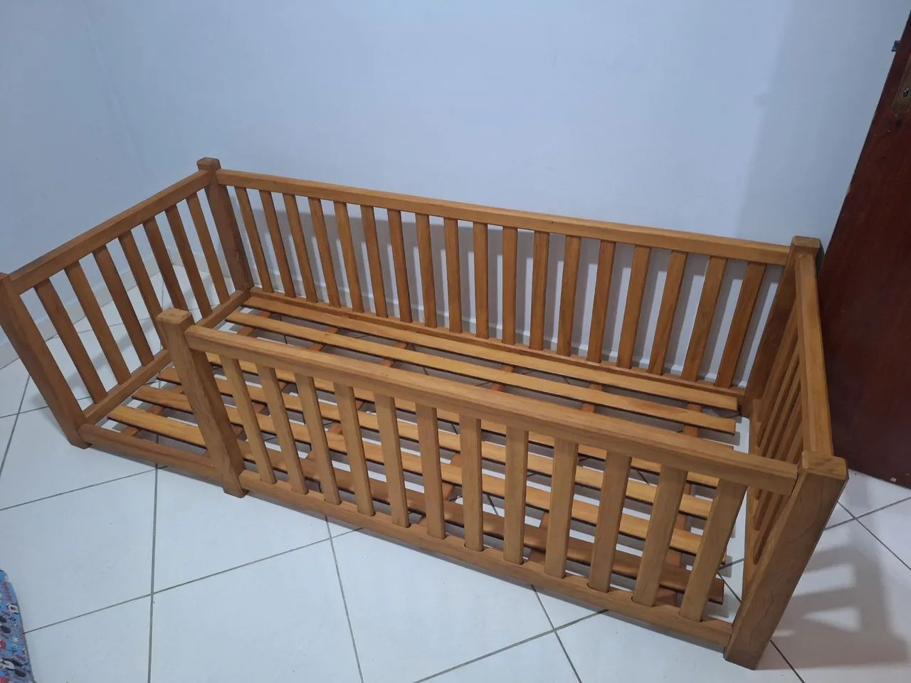 Cama montesoriana madeira maciça  