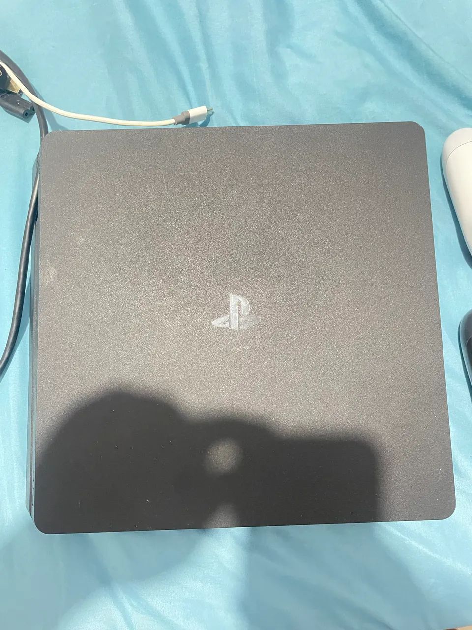 Ps4 1 Tb com controle extra  - Foto 3