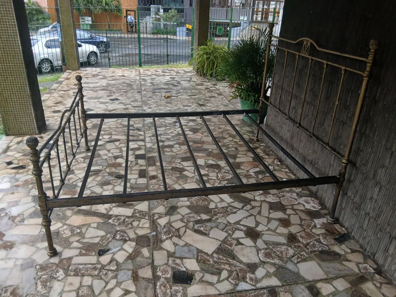 Cama classica de Ferro de facil montagem - Foto 3
