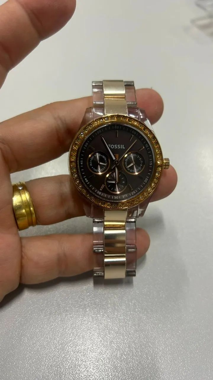 Fossil Stella ES2806 em excelente estado de conservação.