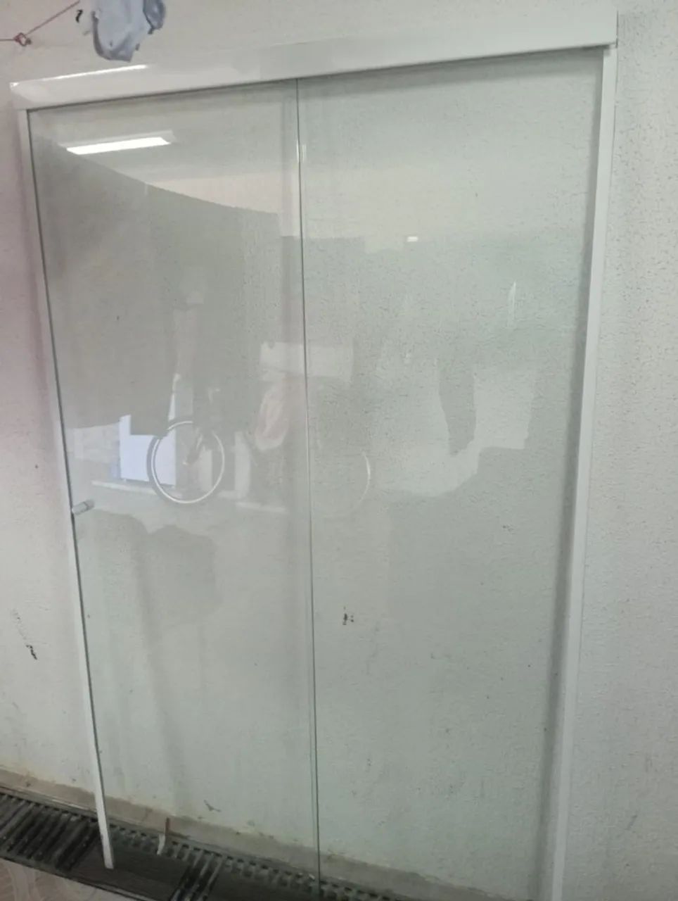 Porta Box de banheiro de vidro
