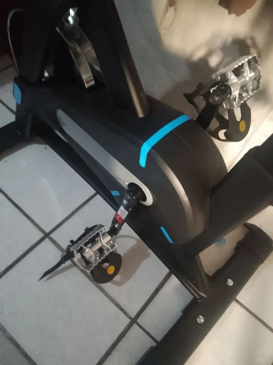 Bicicleta Ergométrica Spinning Executiva -MOPOWER  Excelente Estado - Foto 5