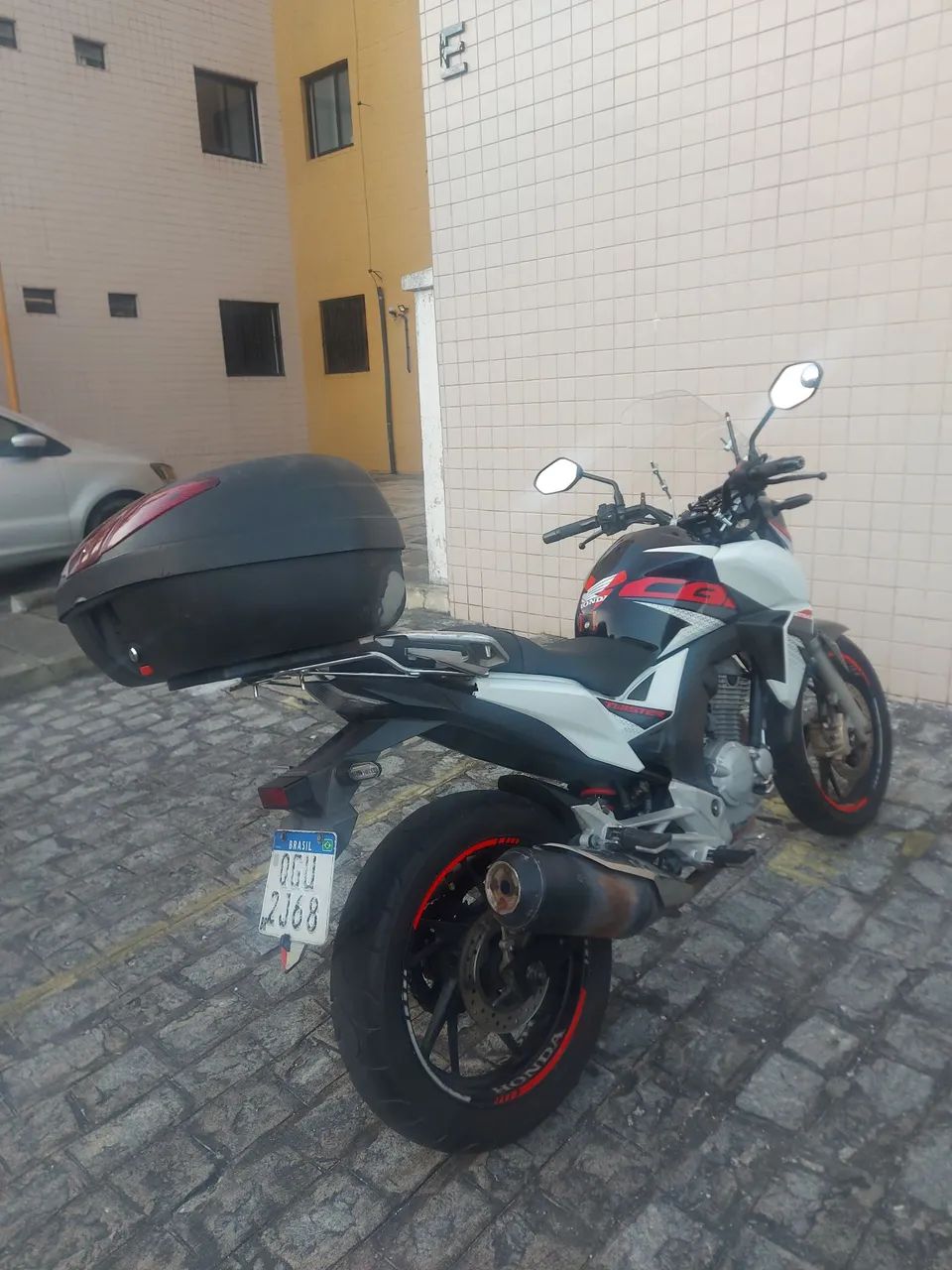 Moto CB twister  - Foto 4