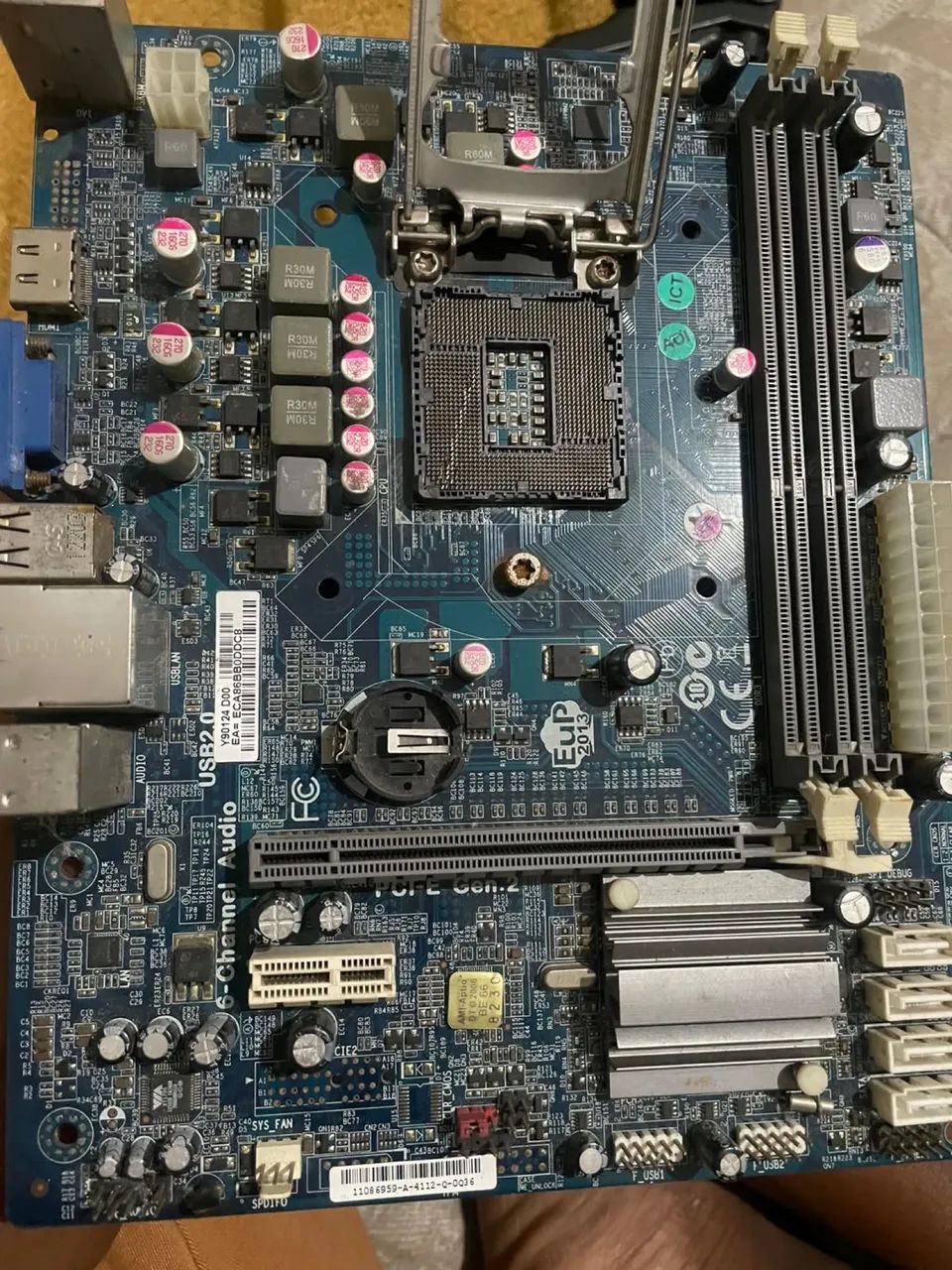 Placa mãe 1155 h61 (com defeito)