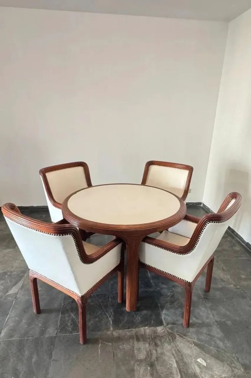 Mesa de madeira e couro - Foto 3