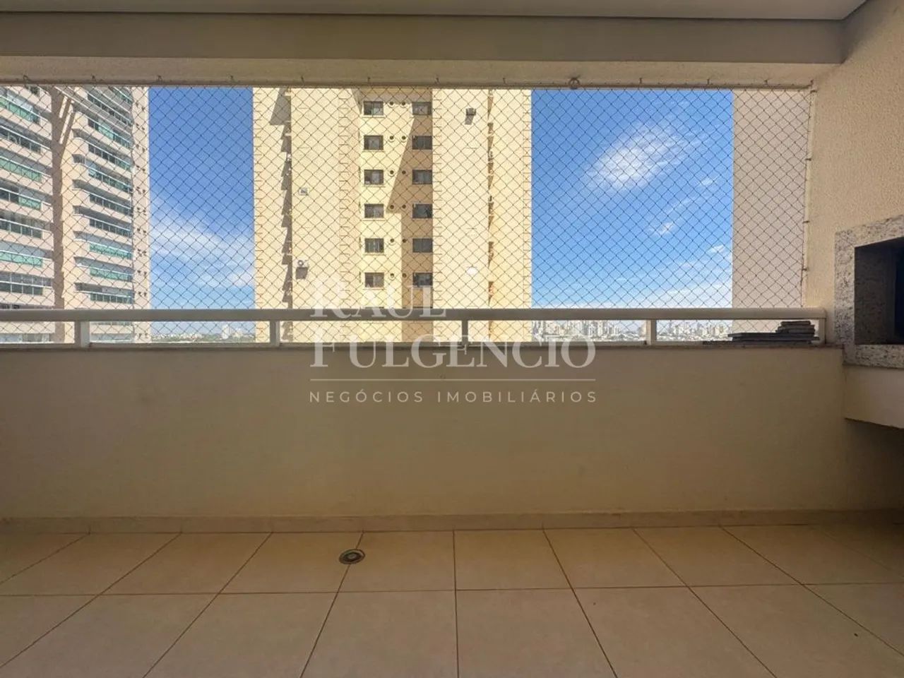More no centro - Edifício Paranaguá Soho - Apto c/ Sacada com churrasqueira - Foto 3