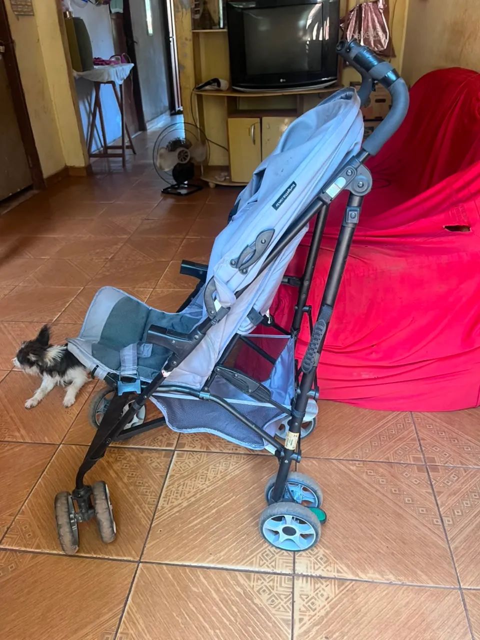 Vendo carrinho de bebê - Foto 4