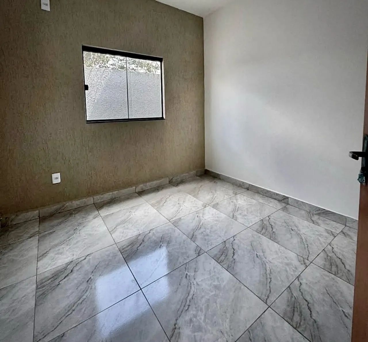 CASA NA SAMAMBAIA - DISPONÍVEL PARA PARCELAMENTO - Foto 4