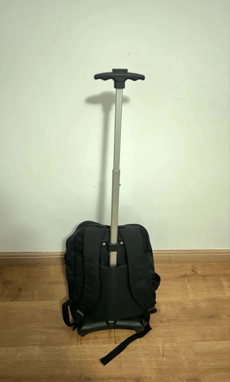 Mochila escolar de rodinha  - Foto 4