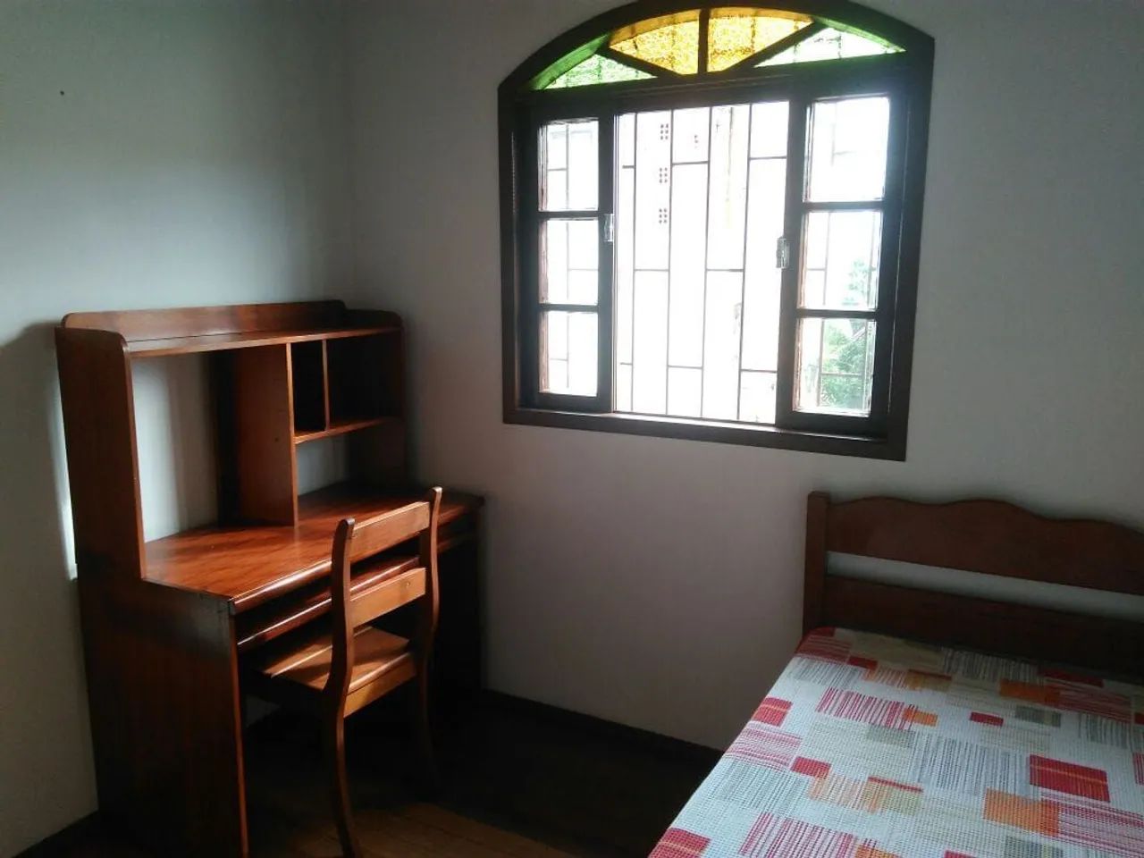 Quarto Feminino Individual Mobiliado UFSC 