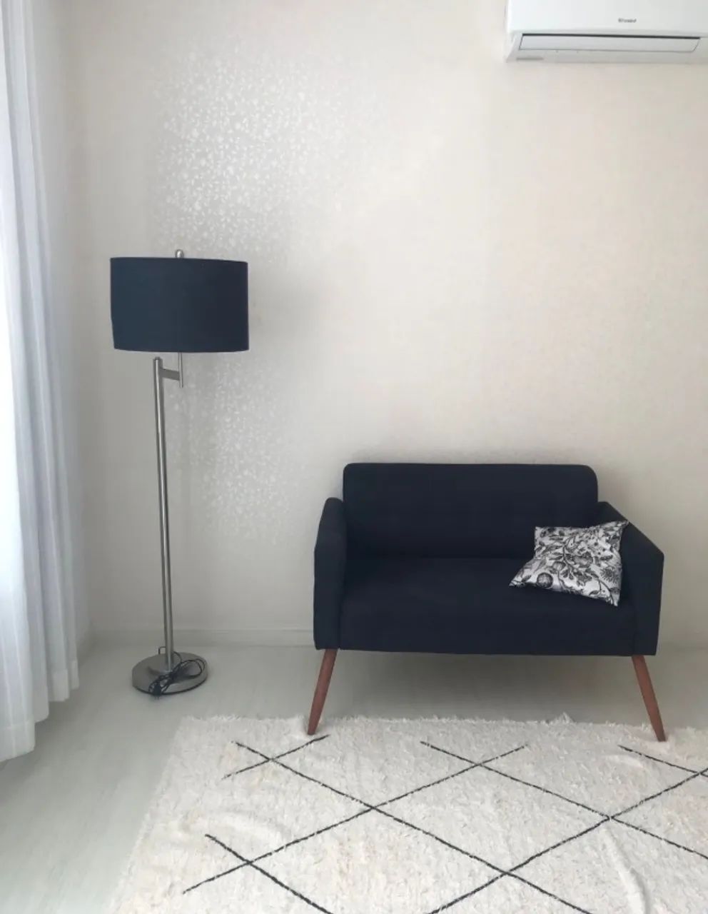 Sofá namoradeira preto