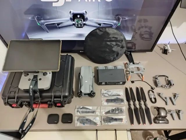 COMBO DRONE DJI AIR 3 Kit extremamente completo e praticamente novo