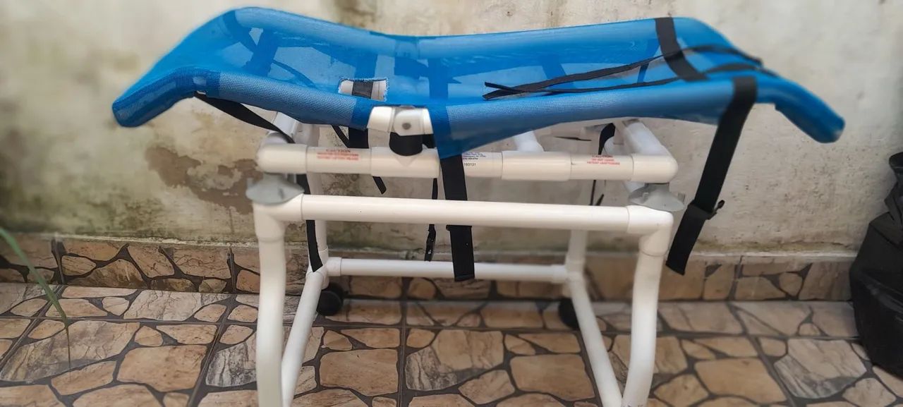 Cadeira de banho em PVC para deficientes 