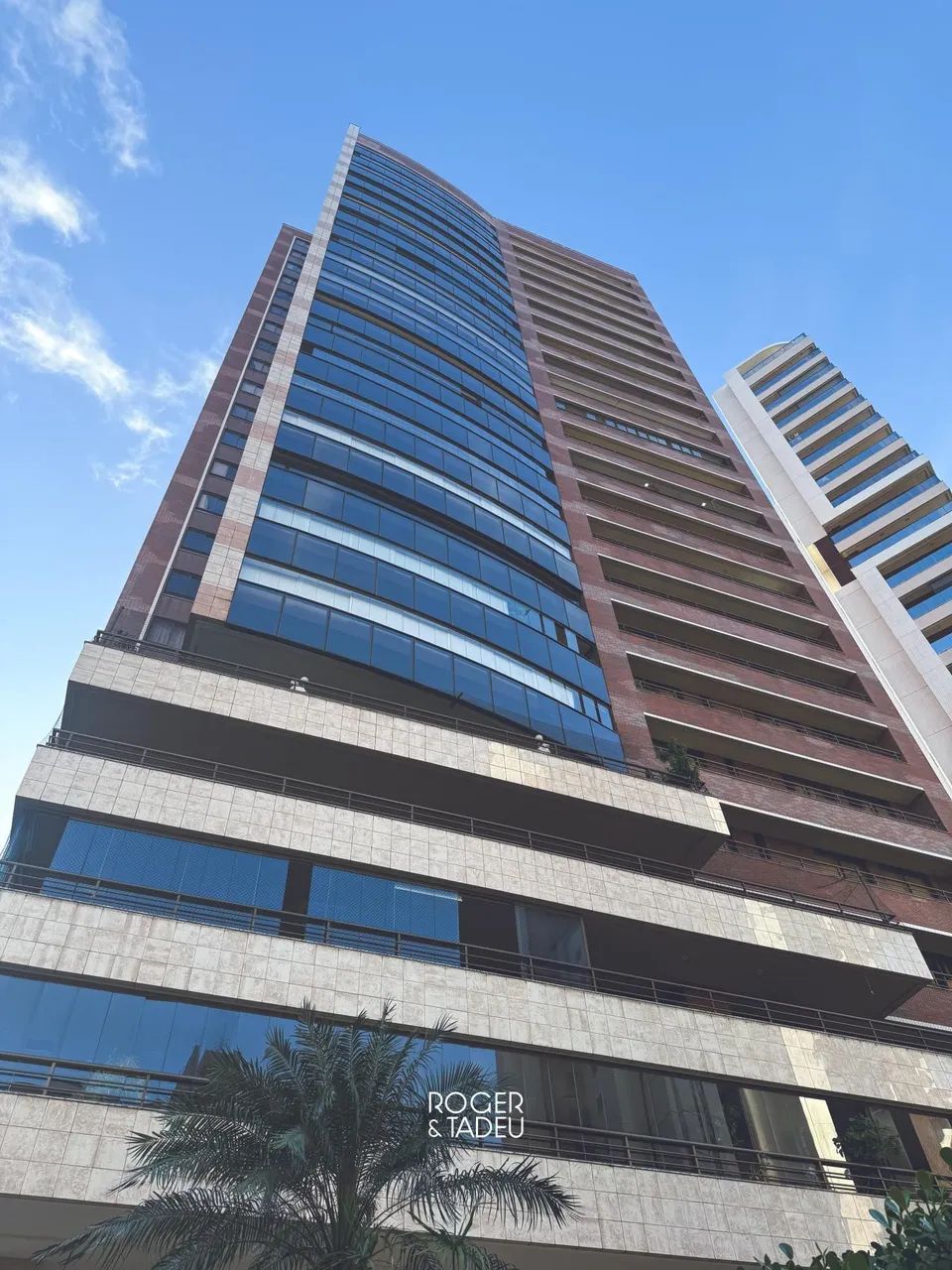 APARTAMENTO COM 340m2 POR R$3.800.000,00 - Foto 2