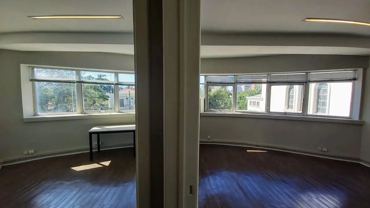 Salas comerciais combinadas para venda ou locação no Edifício Seisa no Itaim Bibi em São P