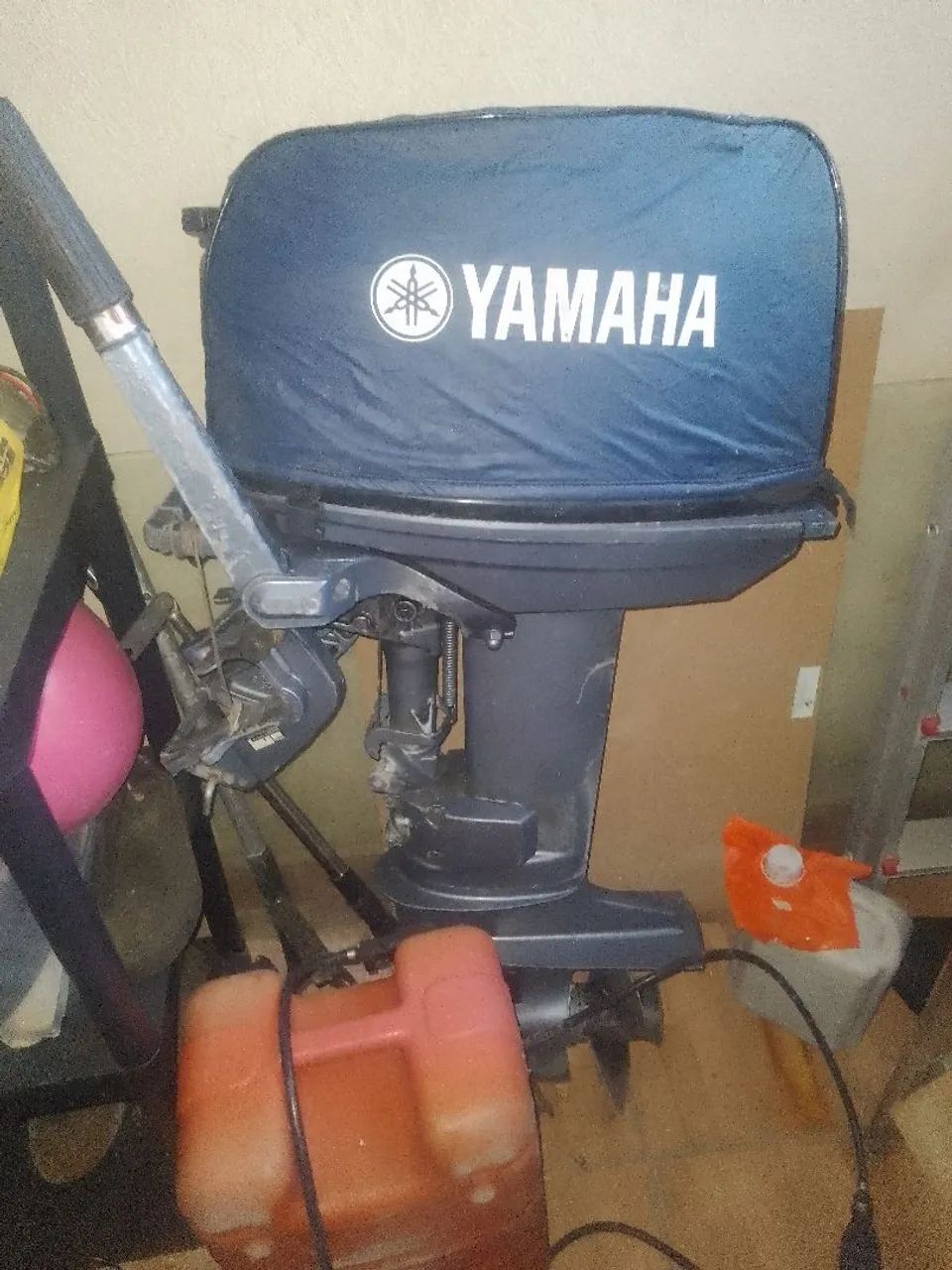 Vendo motor de popa funcionando perfeitamente 