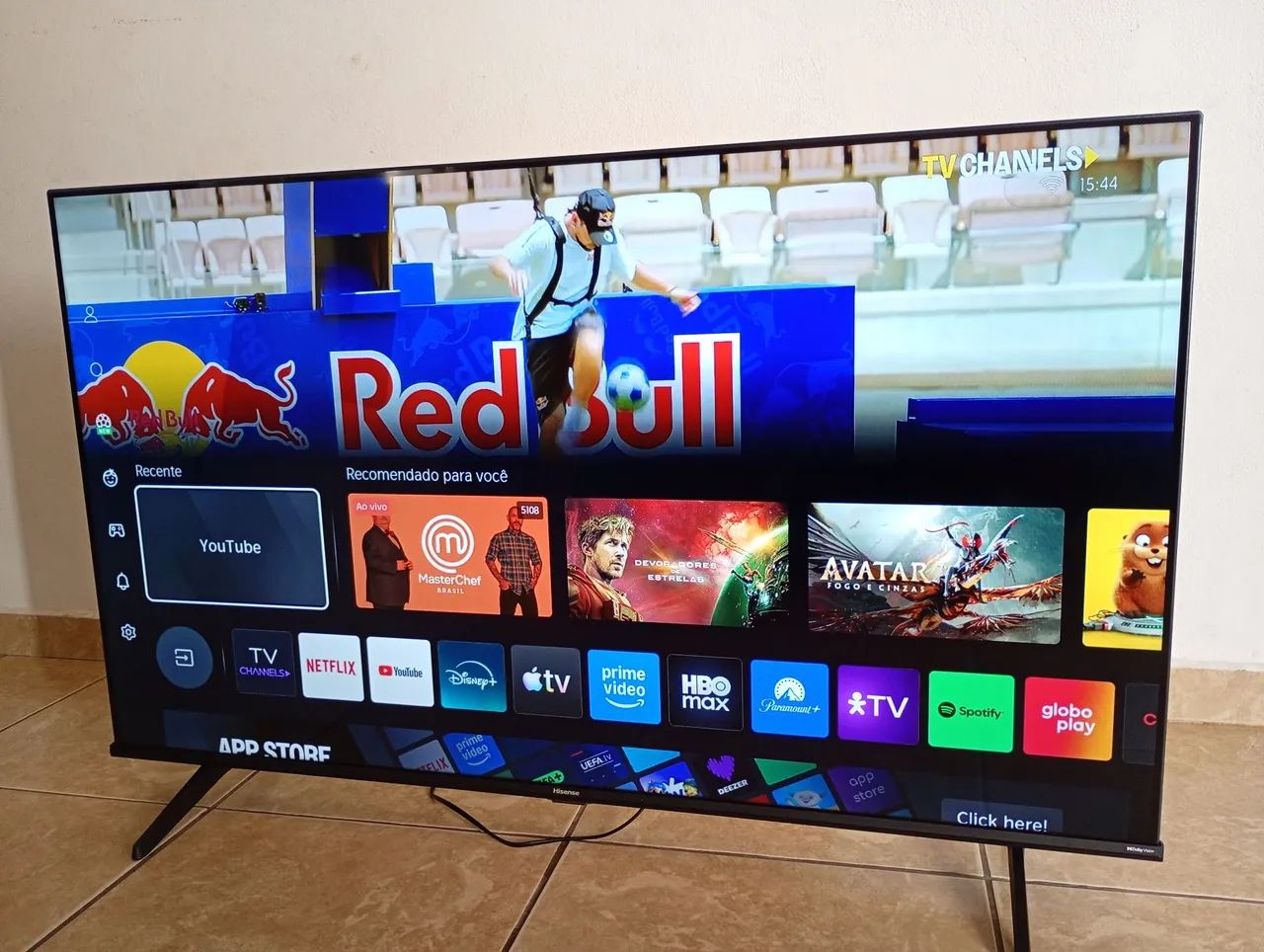Vendo essa tv 50 polegadas smart 4k 
