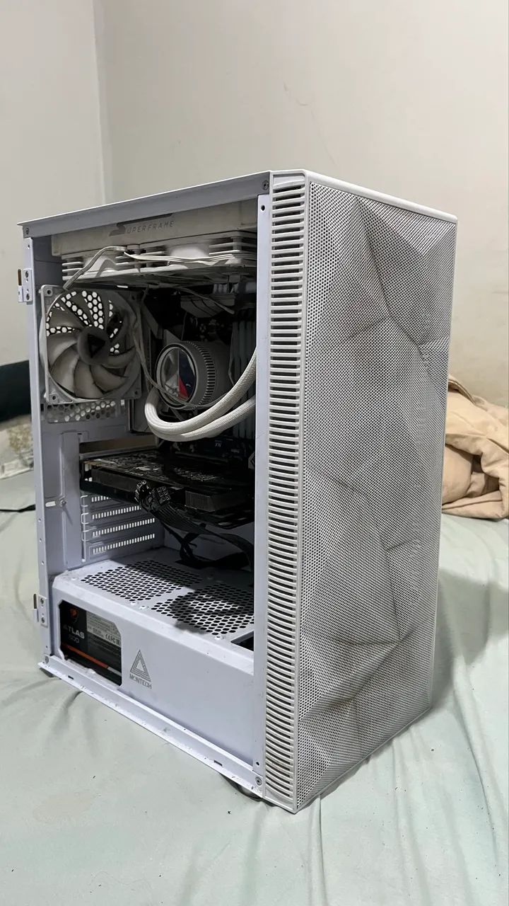 PC GAMER RYZEN 5 5600 | 32GB DDR4 3200MHz | GTX 660 | 1,75TB
