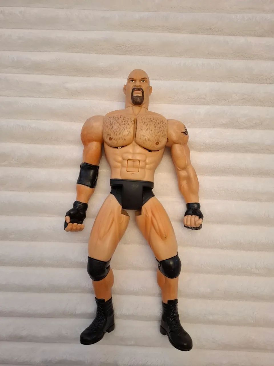 Boneco wwe grande