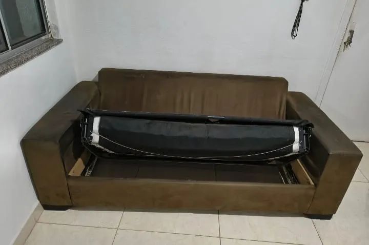 SOFÁ-CAMA USADO À VENDA - EXCELENTE OPORTUNIDADE - À RETIRAR - Foto 3