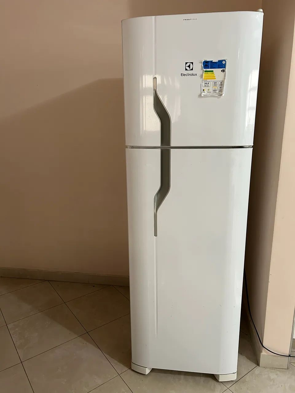 Geladeira Eletrolux 220W - Foto 2