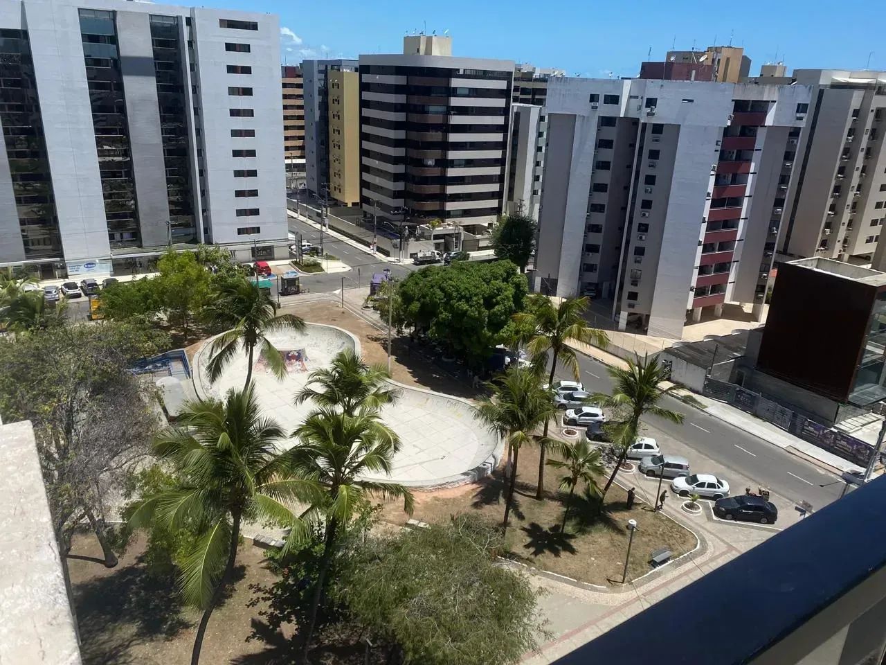 alugo apartamento localizado em ponta verde!¡