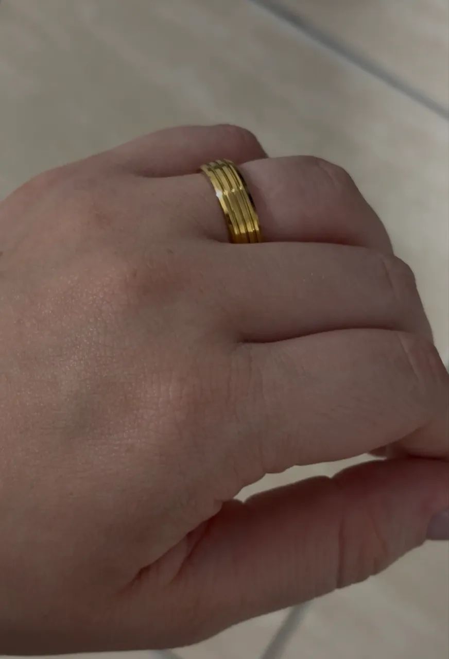 Aliança banhada a ouro 18k