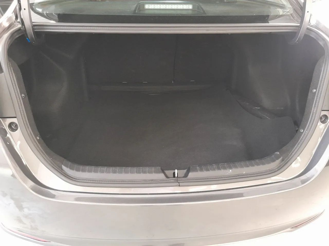 Toyota Yaris XL 1.5 Flex 16V 5p Aut., foto 11 de 13