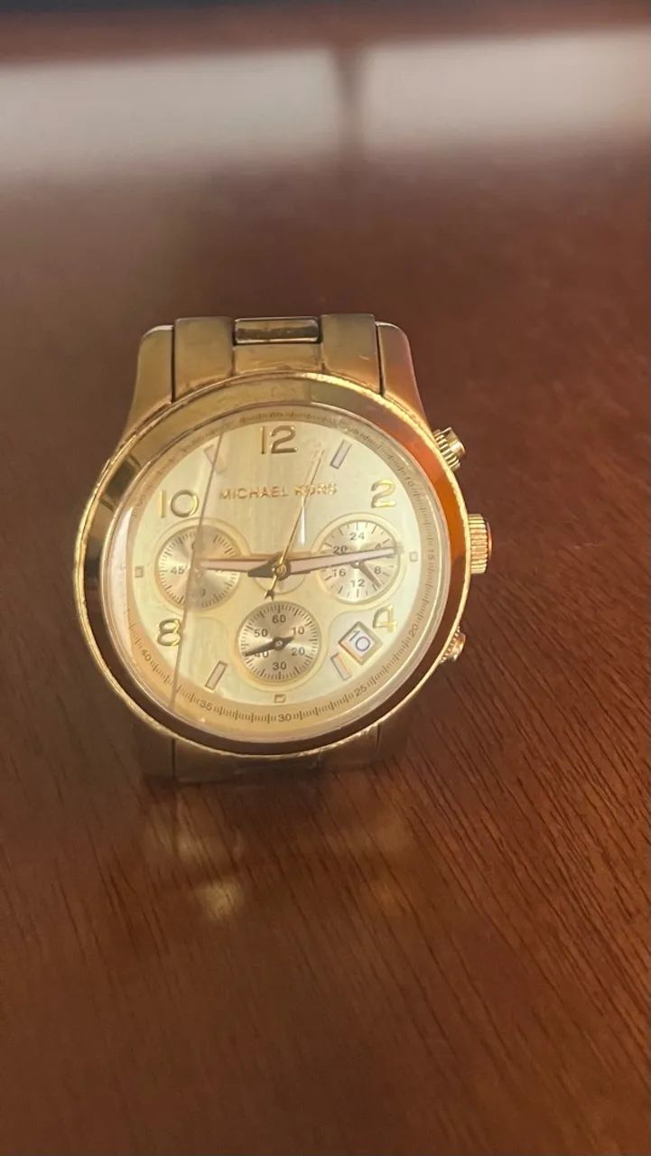 Vende relógio Michael kors elegante  - Foto 3