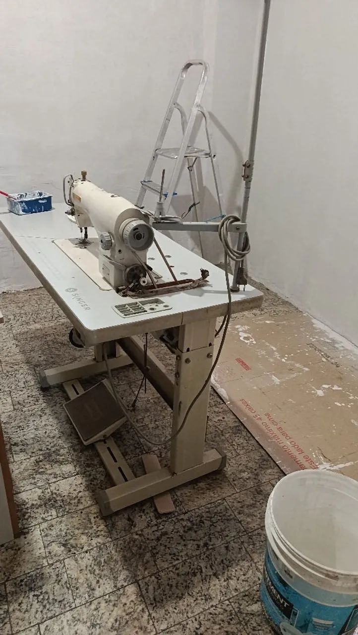 Máquina de Costura Reta - Singer - Foto 4