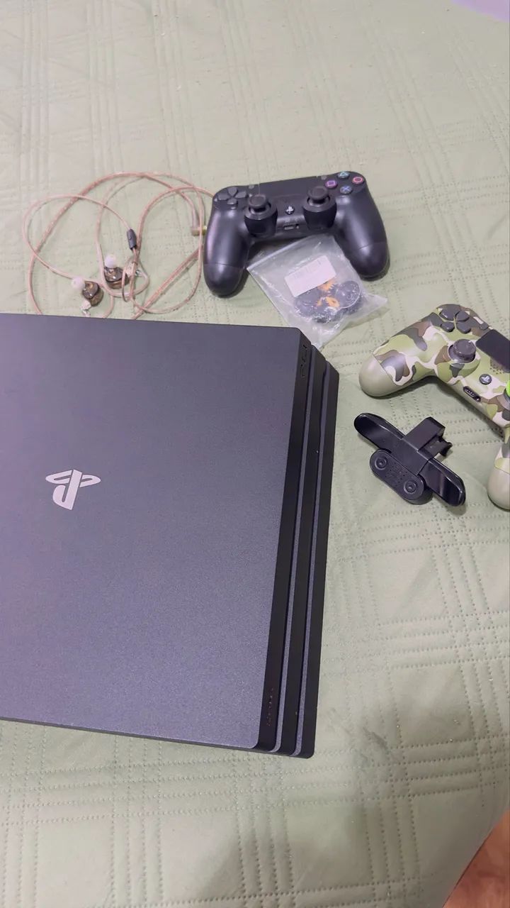 PS4 PRO  1TB - Foto 3
