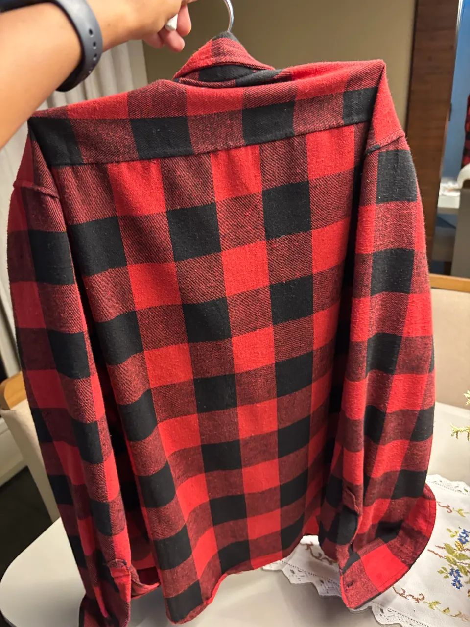 Camisa quadriculada vermelha - Foto 4