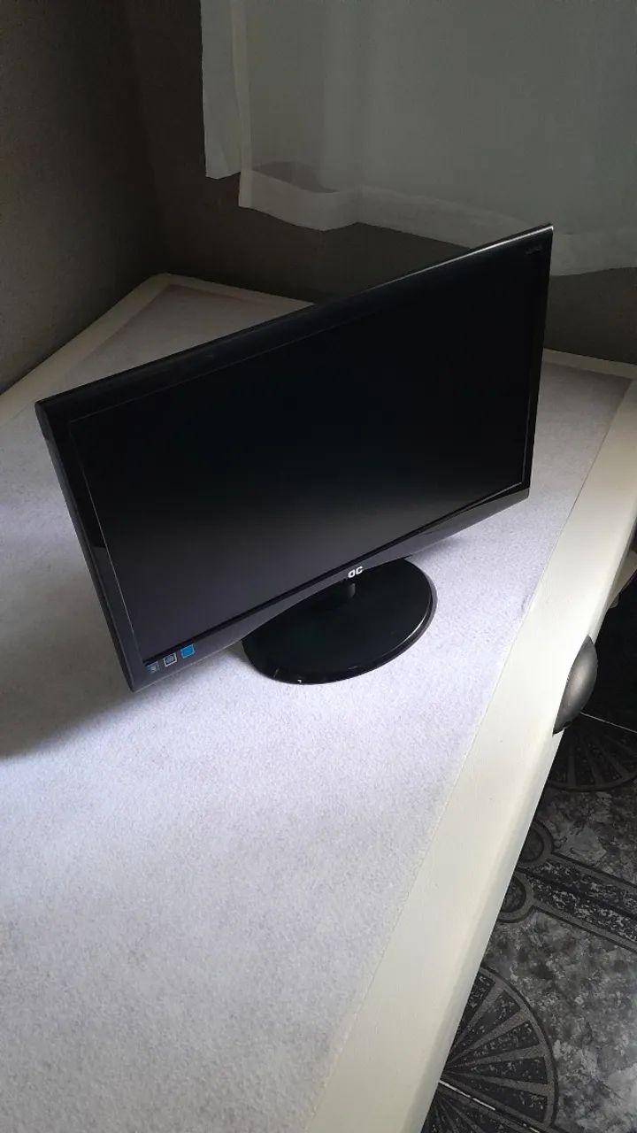  Monitor AOC 20" com defeito - Foto 3
