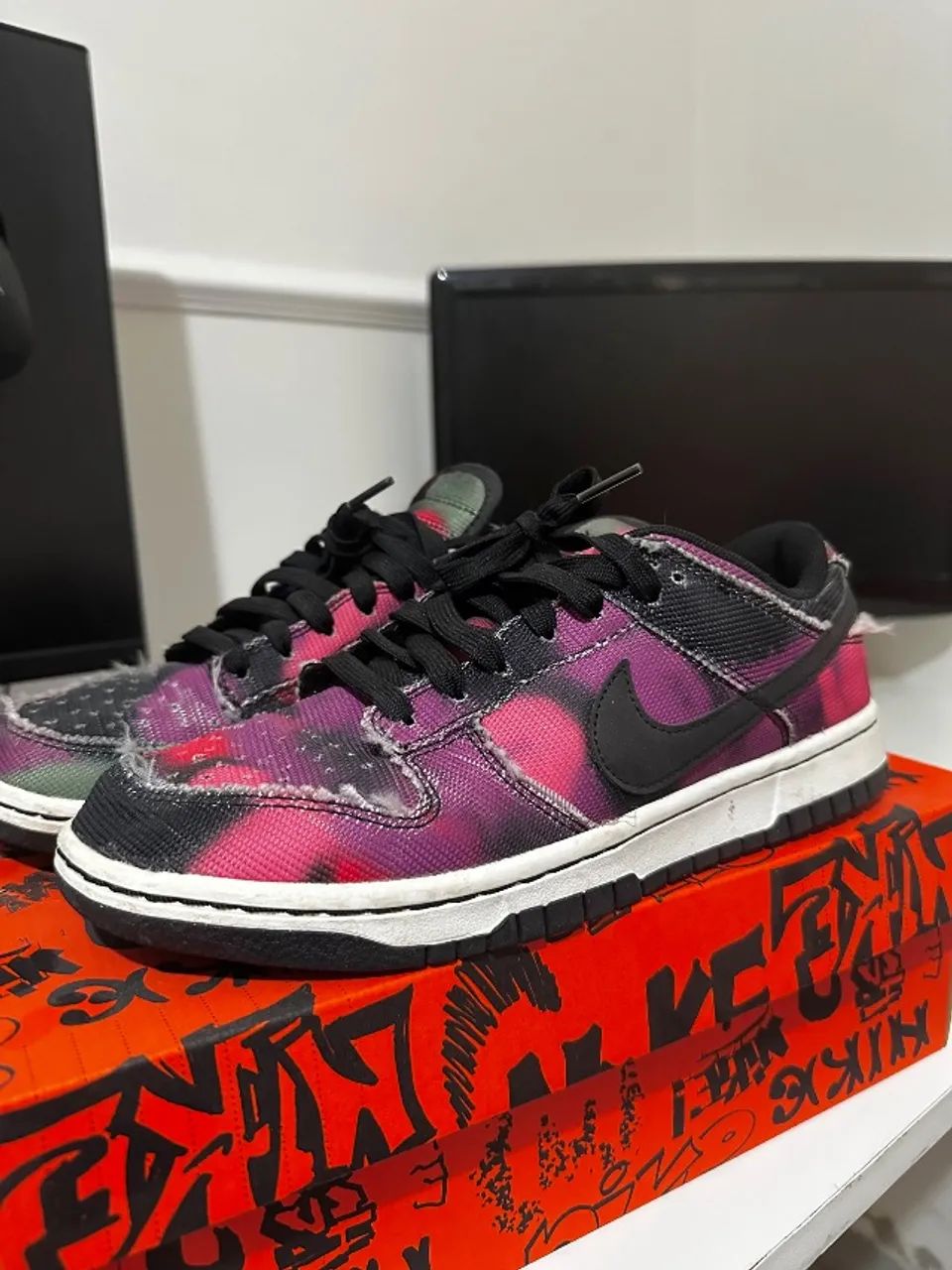 TÊNIS Nike Dunk low grafitti original 