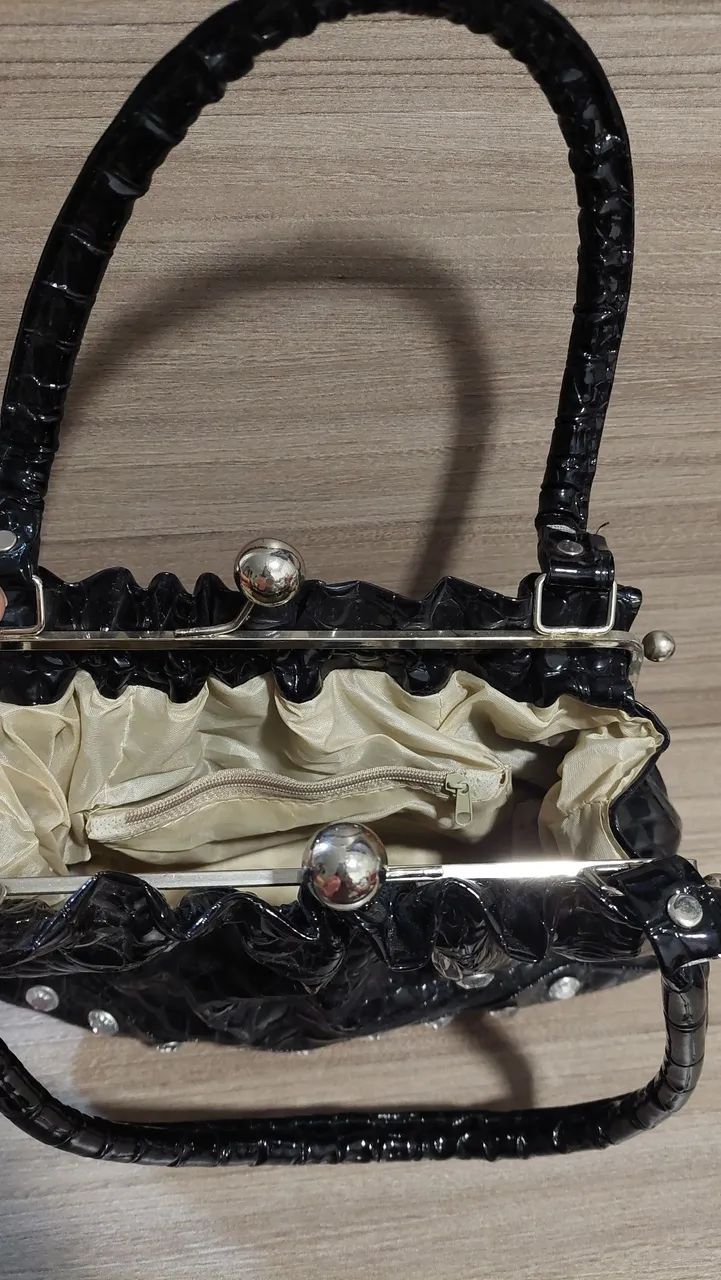 Bolsa verniz com pedras - Foto 4