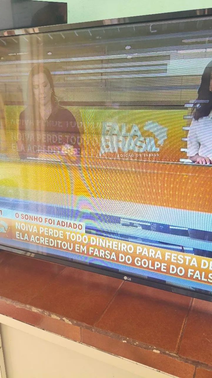 TV LG 50 polegadas com problema na tela  - Foto 4