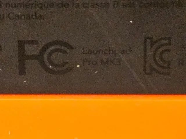 Controlador Novation Launchpad Pro MK3 com cabos - Foto 5