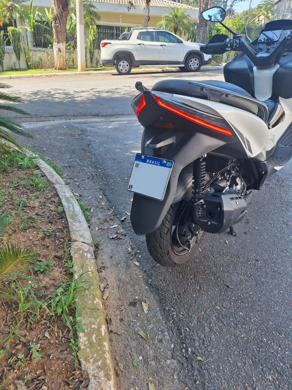 Zontes E350 Maxi-Scooter - Foto 4