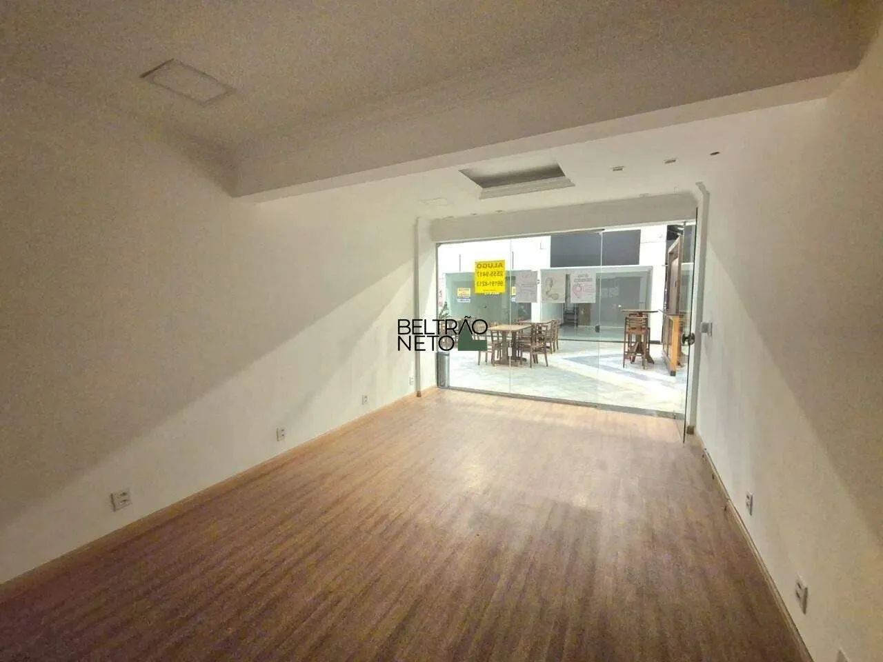 Loja para Alugar no Buritis  43m² em Prédio com Portaria