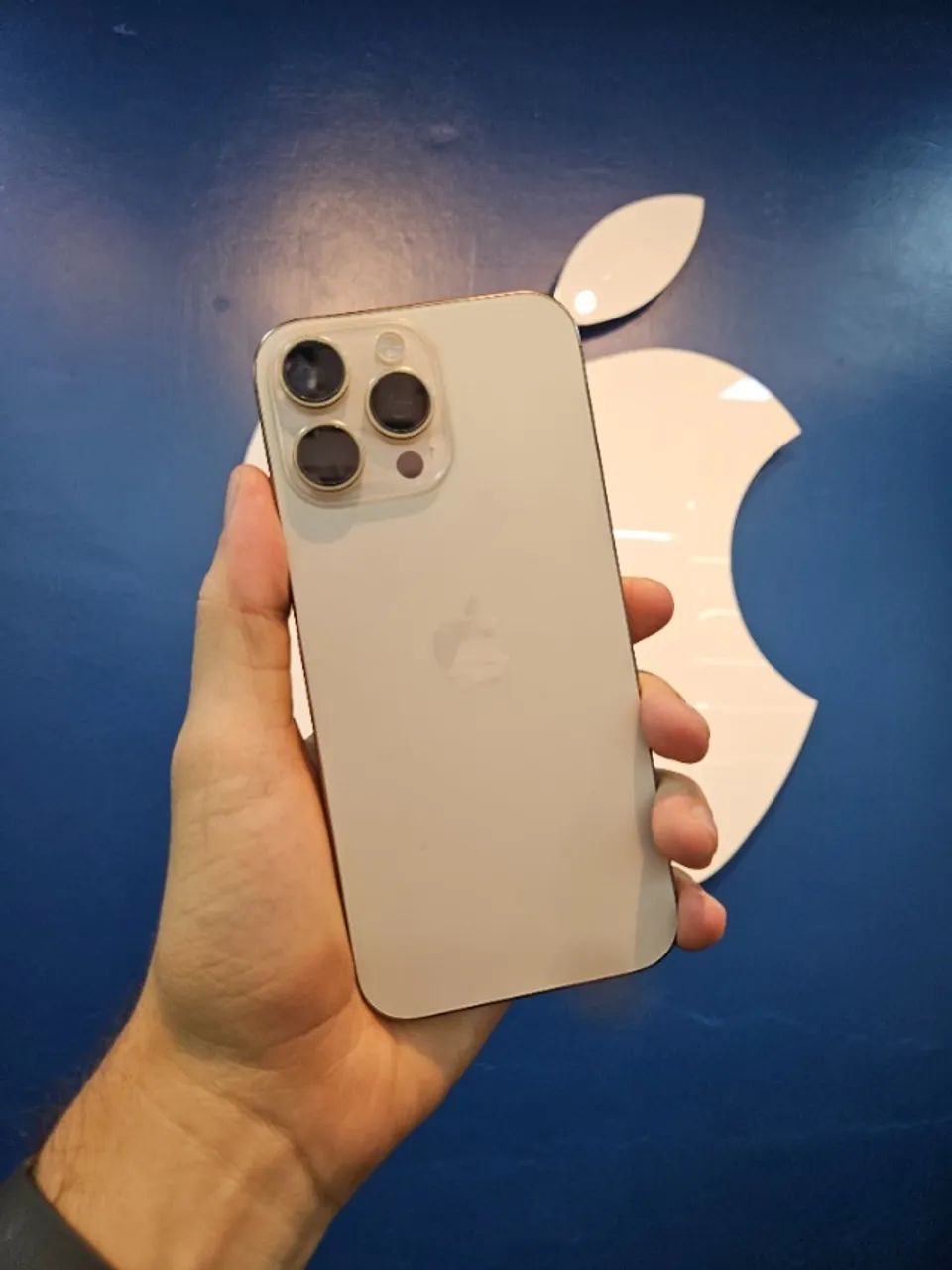 iPhone 16 Pro Max 256GB Desert Semi-Novo - Foto 2