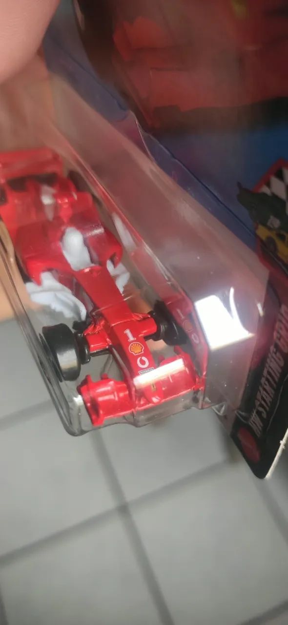 Hot Wheels Ferrari F2004 - Foto 2