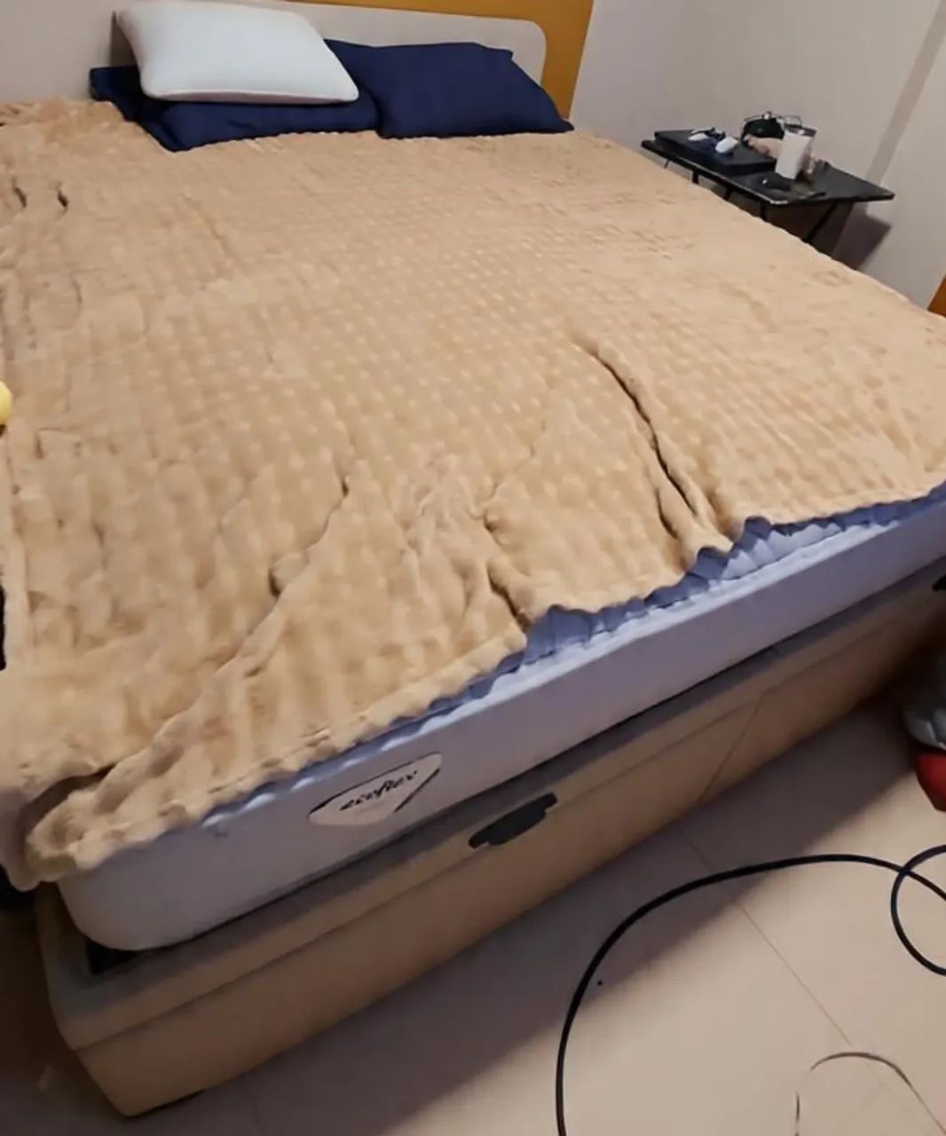 Cama  Bau casal com colchão D 45
