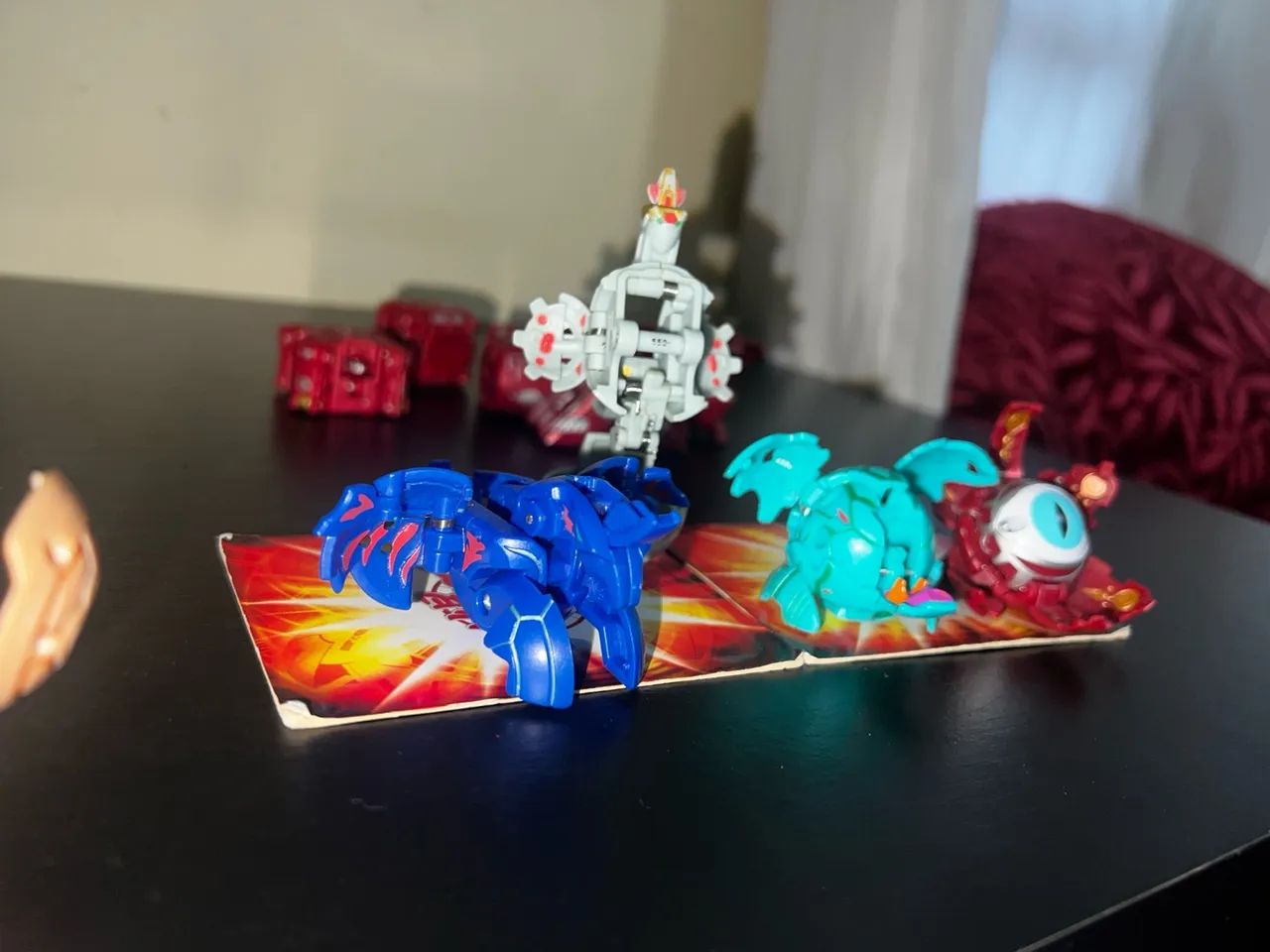 Lote 19 Bakugan + Maleta - Foto 4
