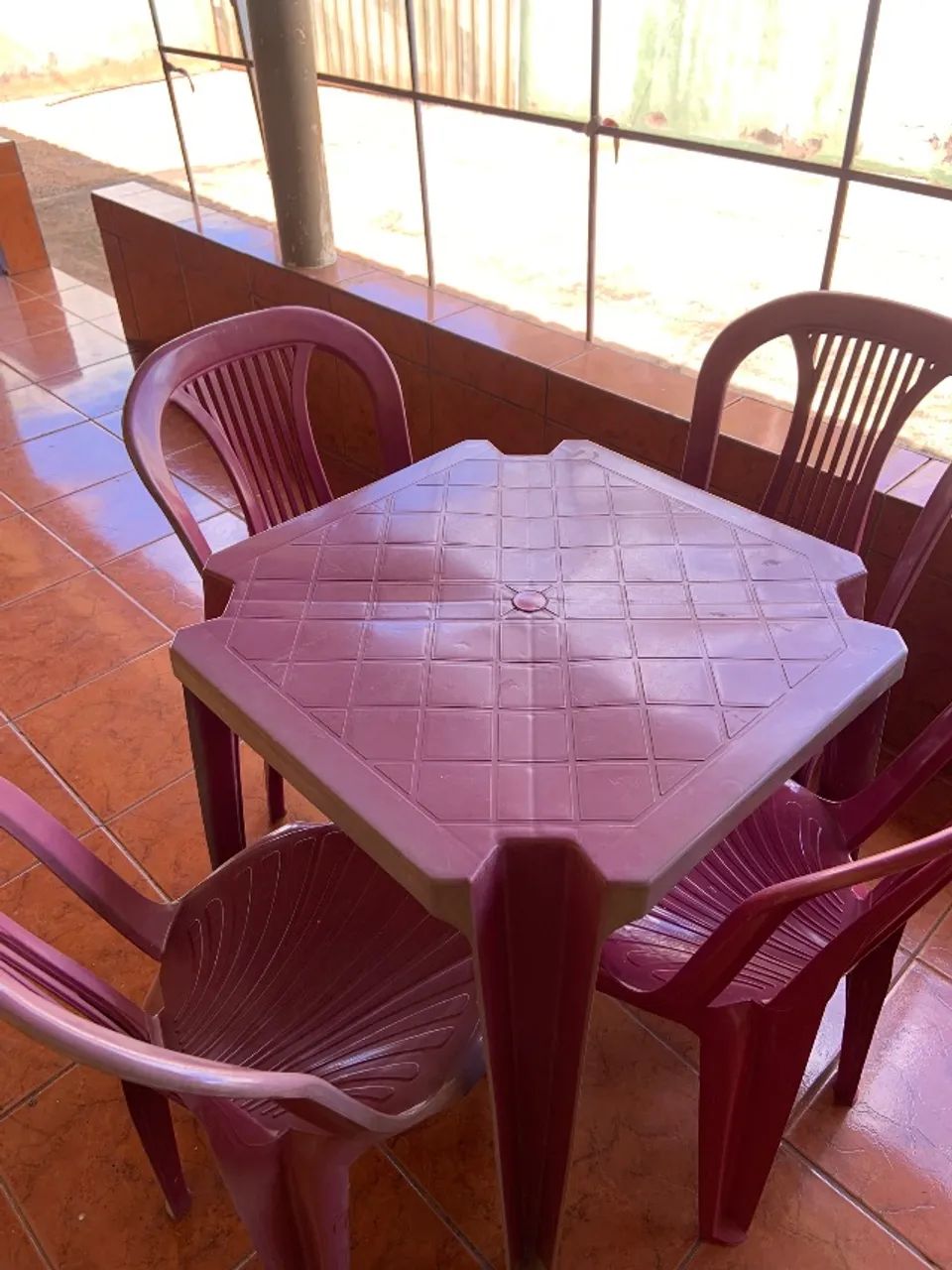Jogo mesa e cadeira plástica  - Foto 2