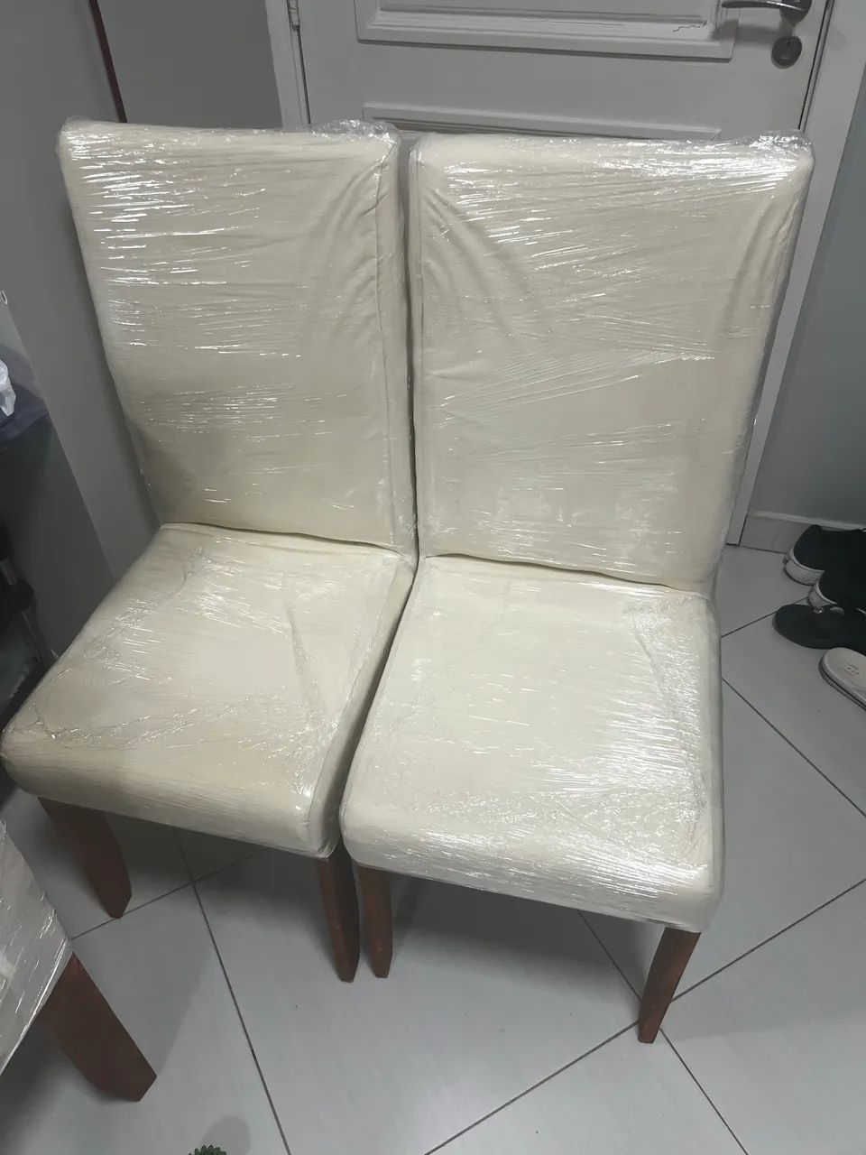 6 cadeiras novas  - Foto 2