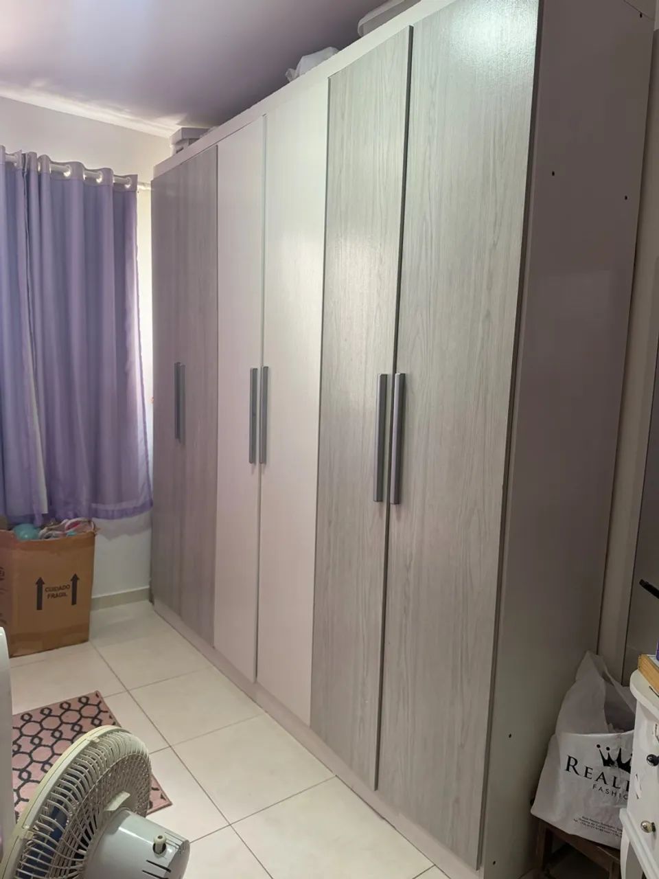Vende-se Guarda Roupas