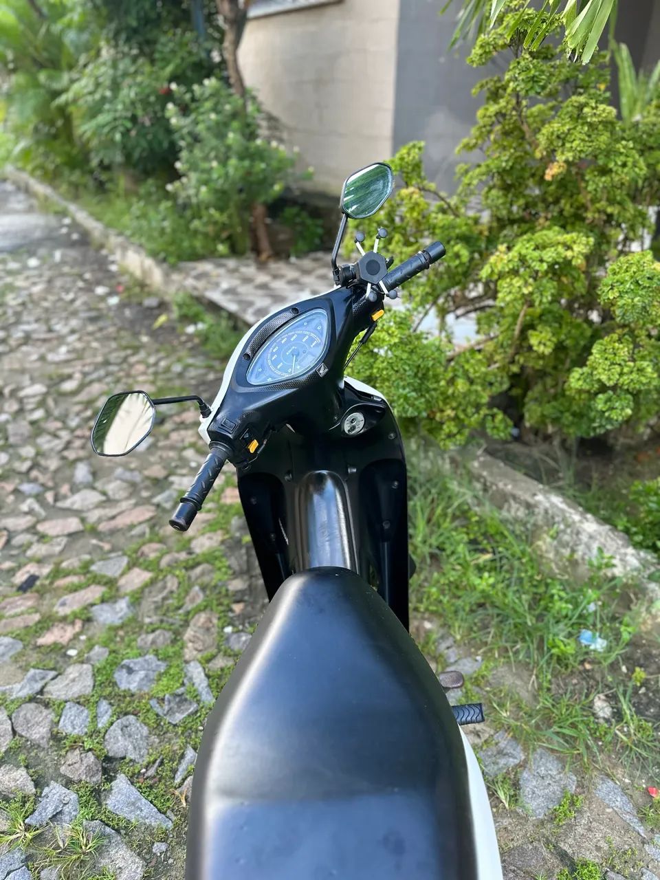 Biz 125+ - Foto 3
