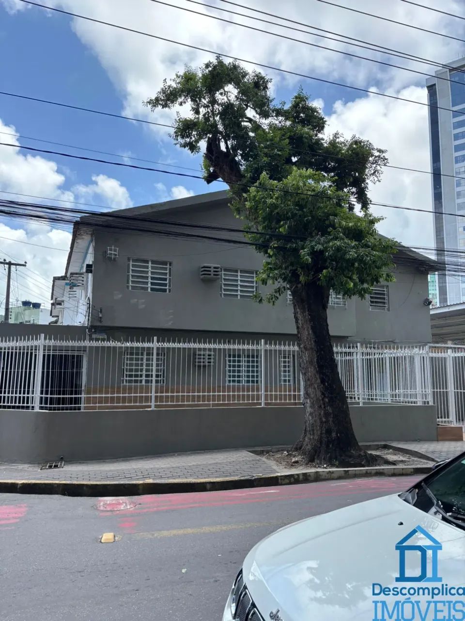CASA COMERCIAL AMPLA E ESTRUTURADA - Foto 2