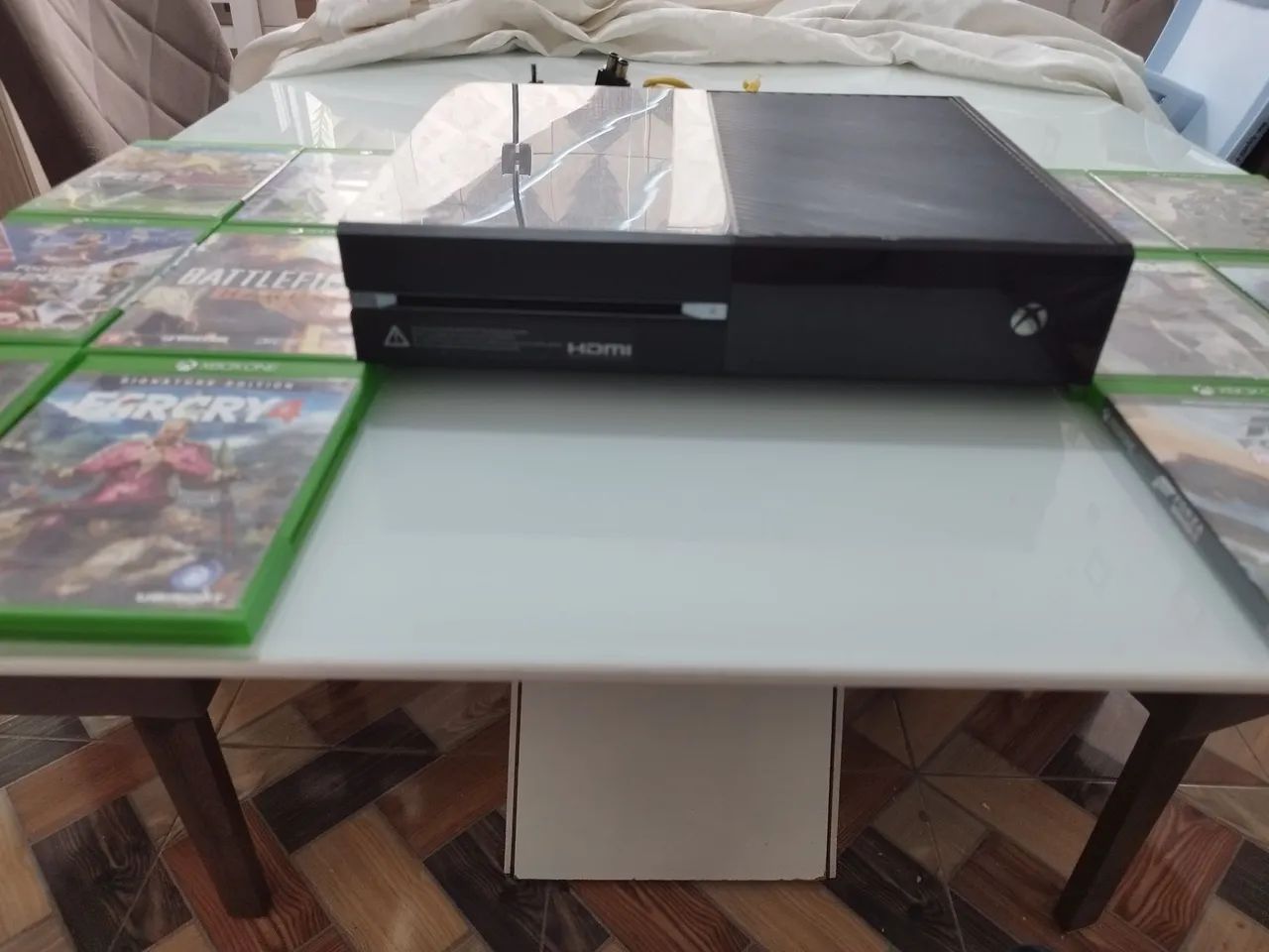 Vende - se Xbox One + Tv Smart LG 42 Polegadas