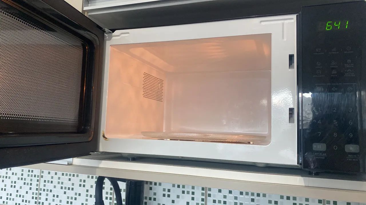 Microondas agratto